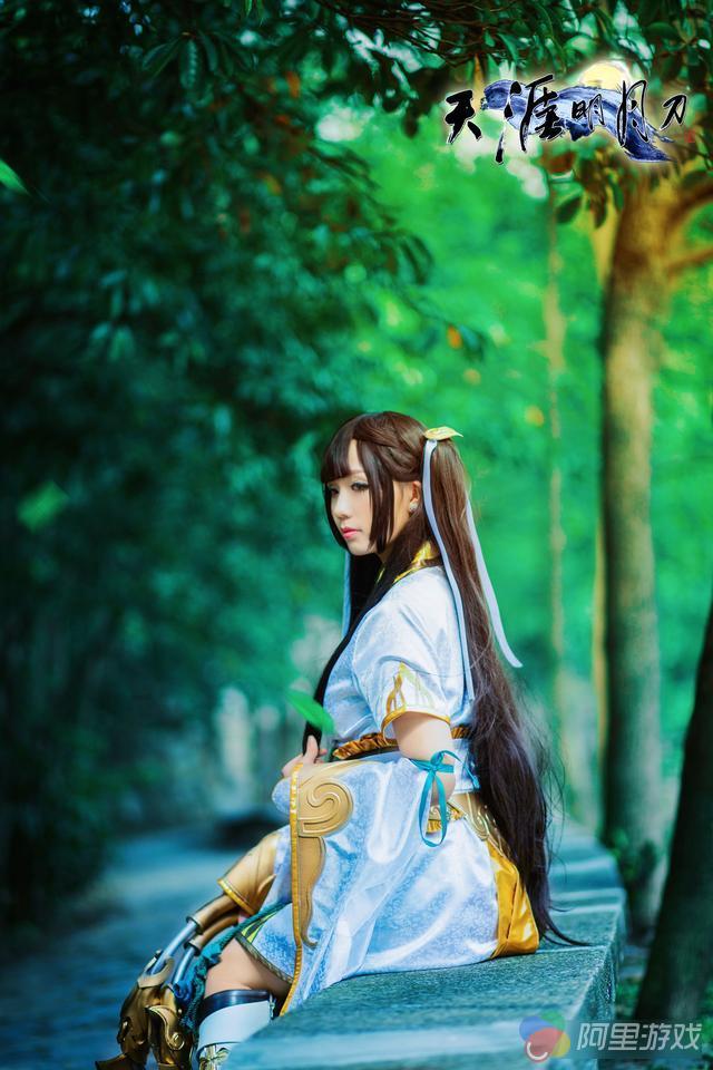 长发及腰萌萌萝莉系天涯明月刀四盟之寒江城曲无忆cos赏