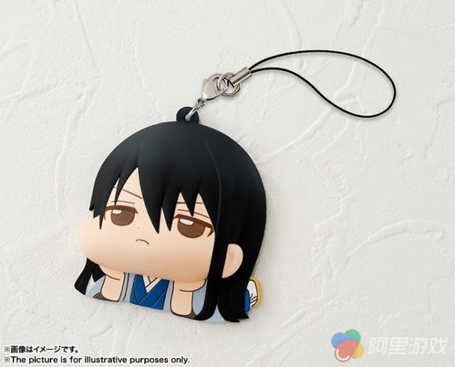 这些捏脸挂件的角色们都做出了趴在地上,双手捧脸的姿势,一副圆润丰满